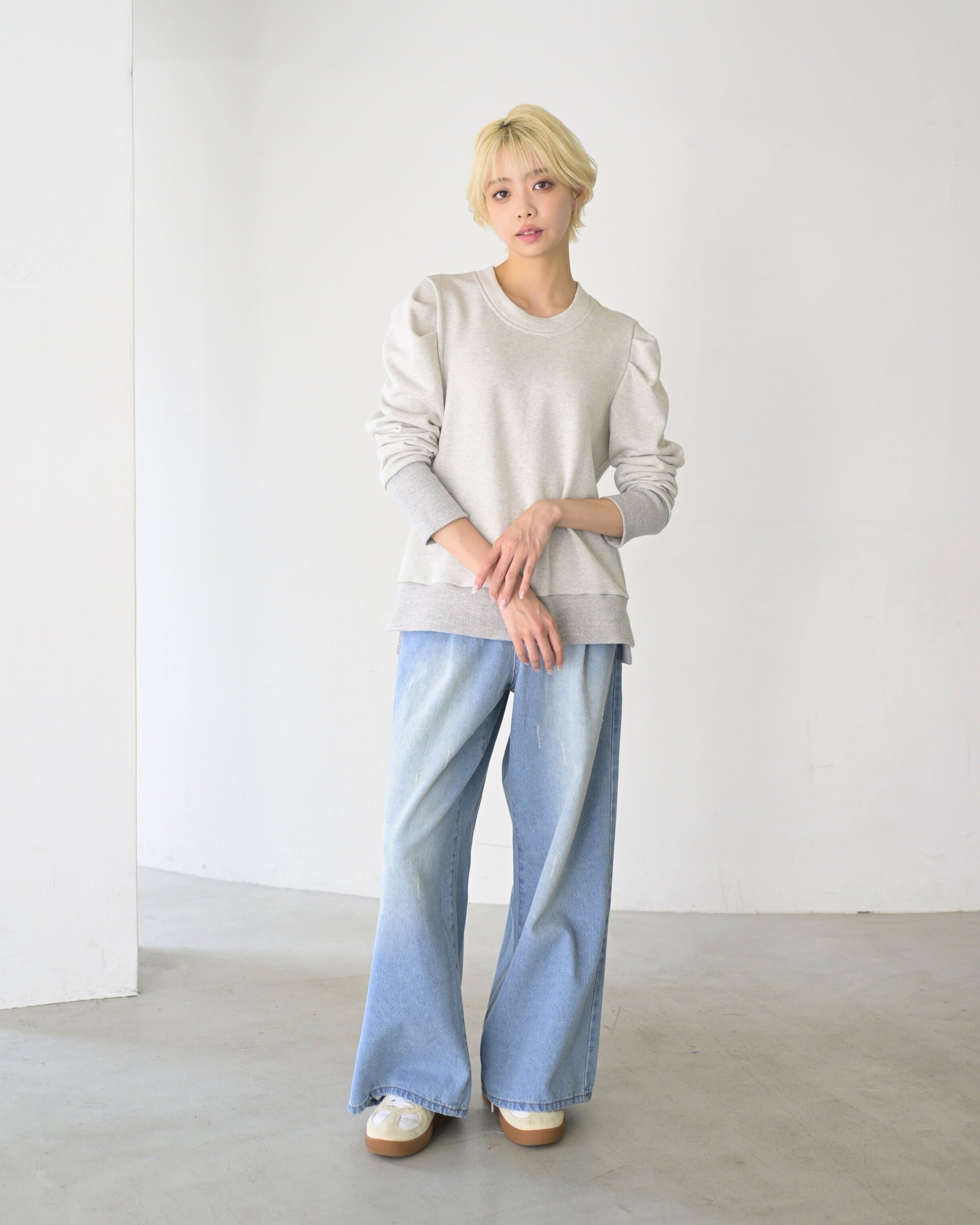 ラメスウェットトップス