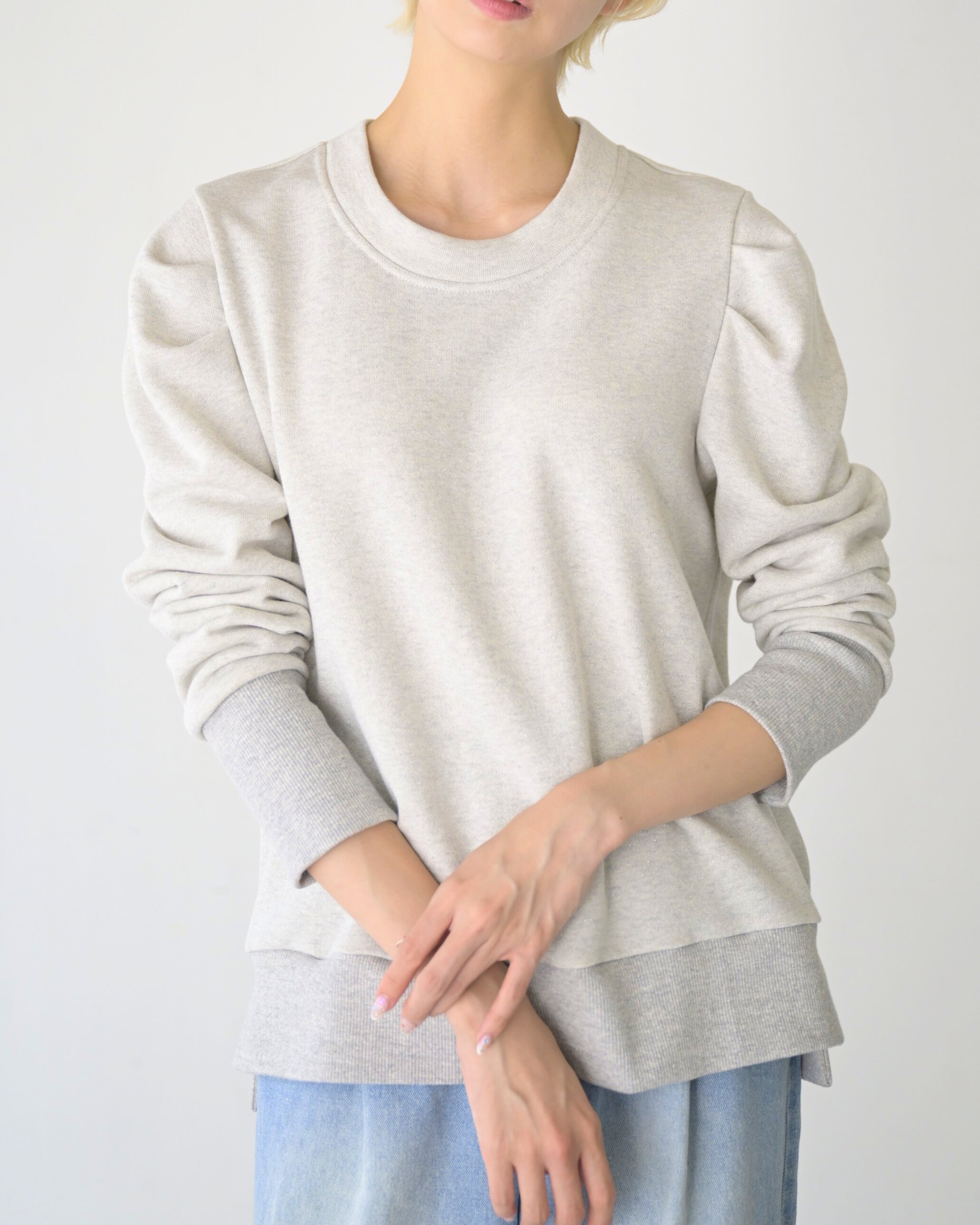 ラメスウェットトップス