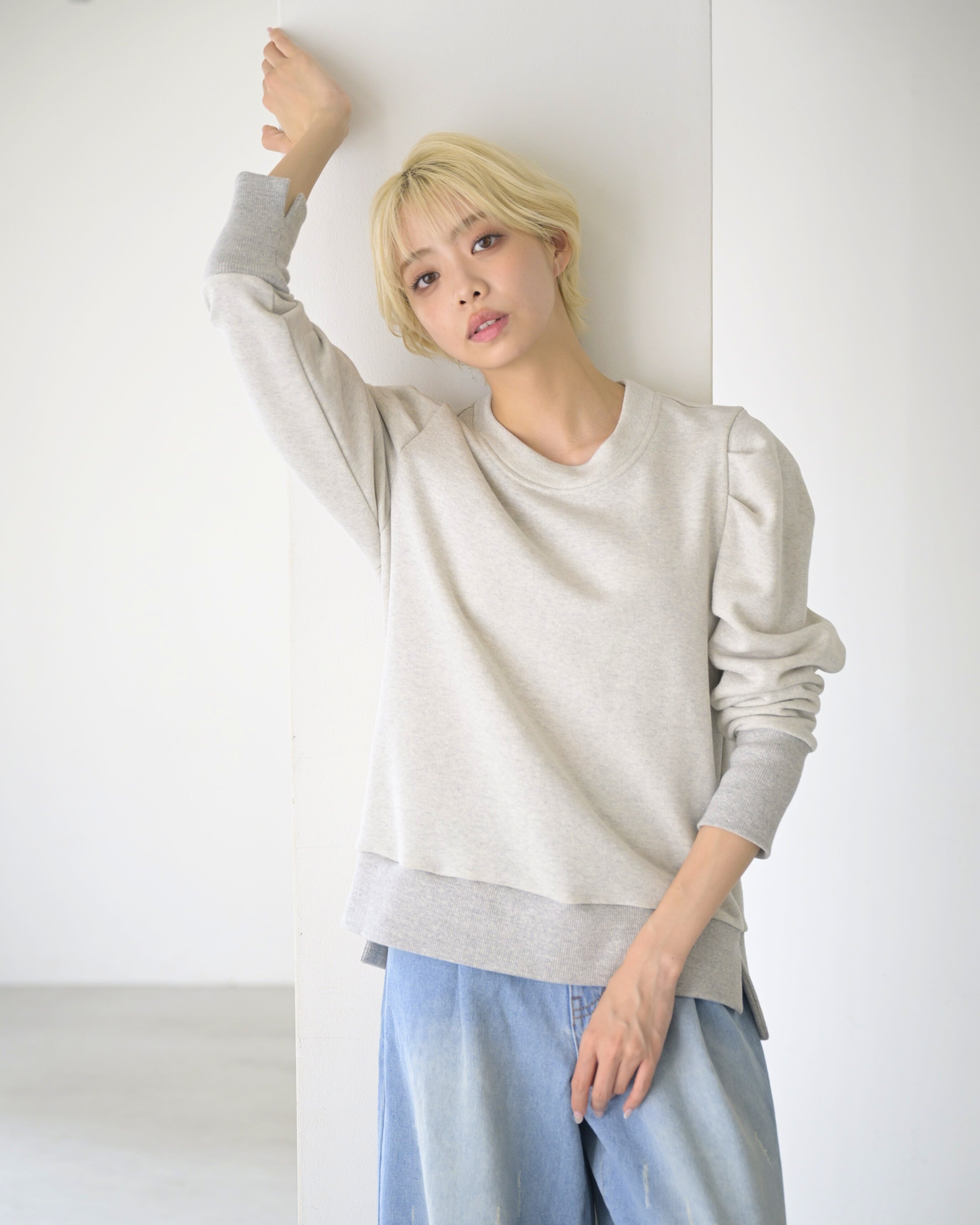 ラメスウェットトップス